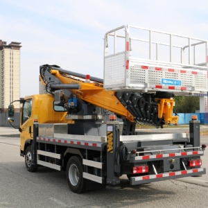 福潤康GK38高空作業(yè)車 一汽解放底盤